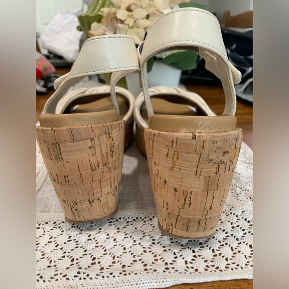 Blowfish Womens Brasha Wedge Sandals Shoes 8 Medium - Picture 8 of 10